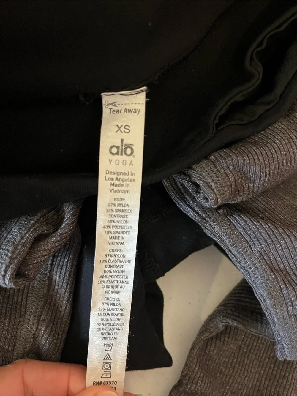 ALO Goddess ribbed Yoga Two-Tone High-Rise Leggings - Black & Gray